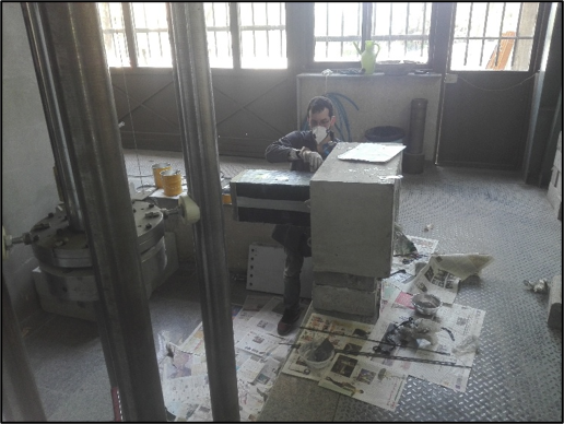 Application of CFRP sheets to a concrete column